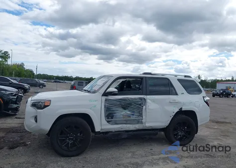 2024 Toyota 4Runner Sr5 Premium z USA, uszkodzony, nr VIN JTENU5JRXR6290872